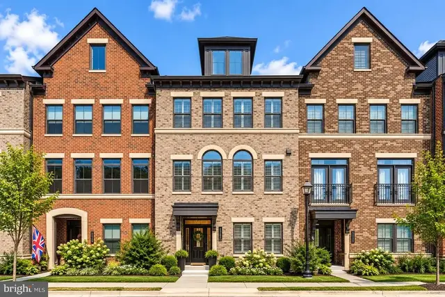 43386 Whitehead Ter, Ashburn