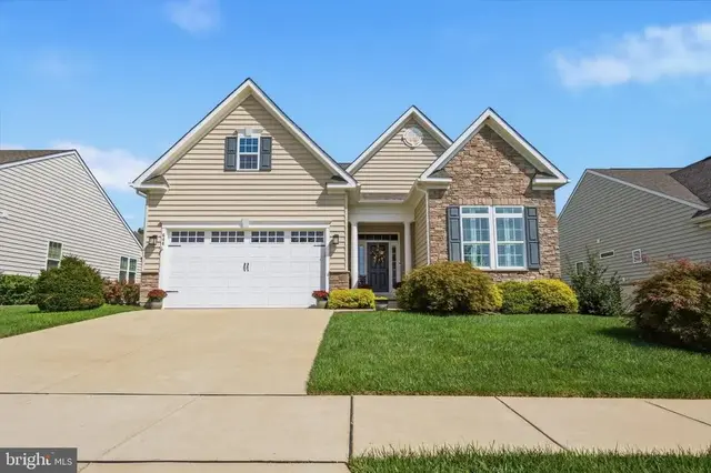 646 Swansea Dr, Middletown