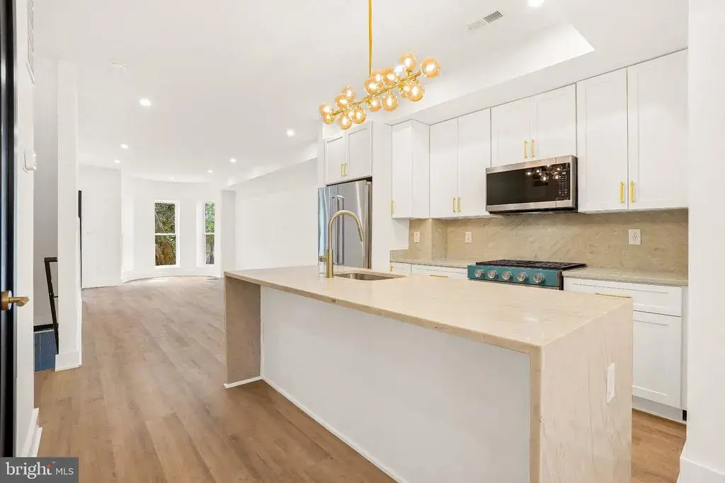 1431 Monroe St Nw, WASHINGTON
