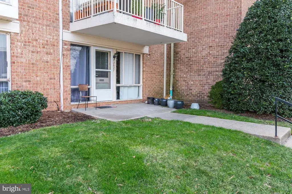 2627 Redcoat Dr #213, ALEXANDRIA
