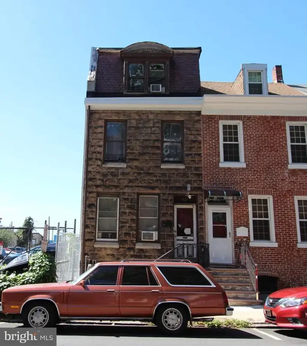 112 N 4th St, READING