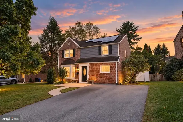 1638 Surrey Ln, Havertown