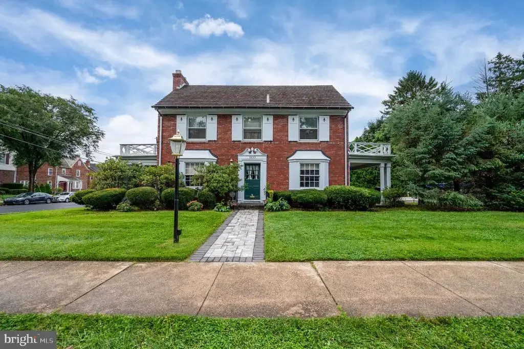 1800 Olive St, READING