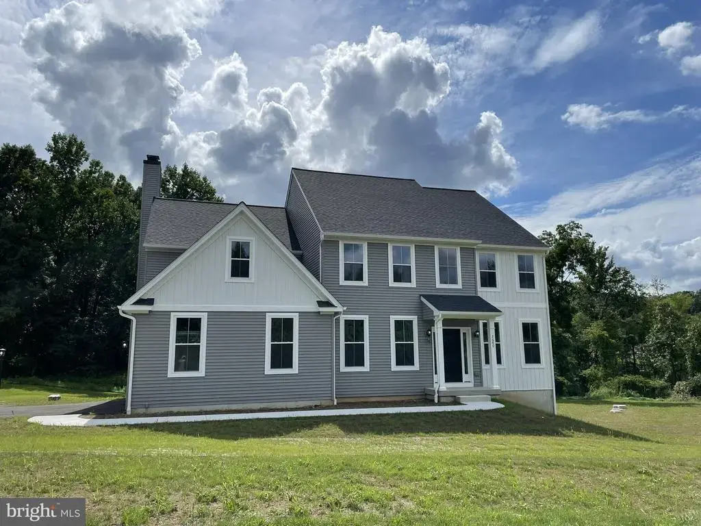 1318 Clymer Rd, HATFIELD