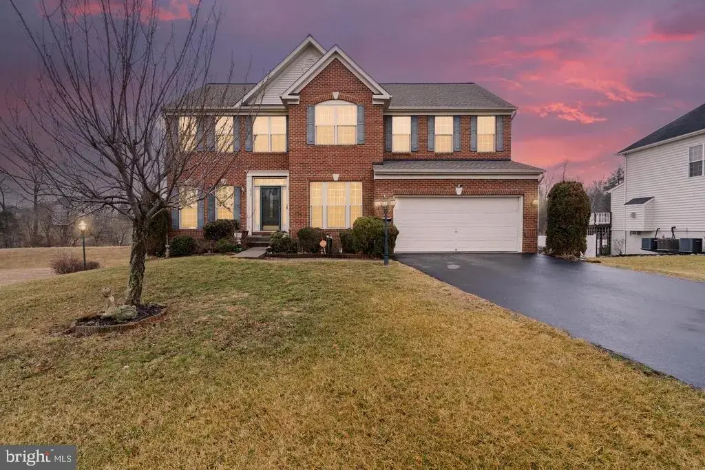 230 Summer Grove Dr, KEARNEYSVILLE