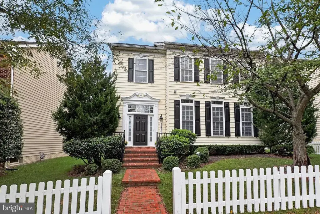 12107 Magnolia Park Pl, CLARKSBURG
