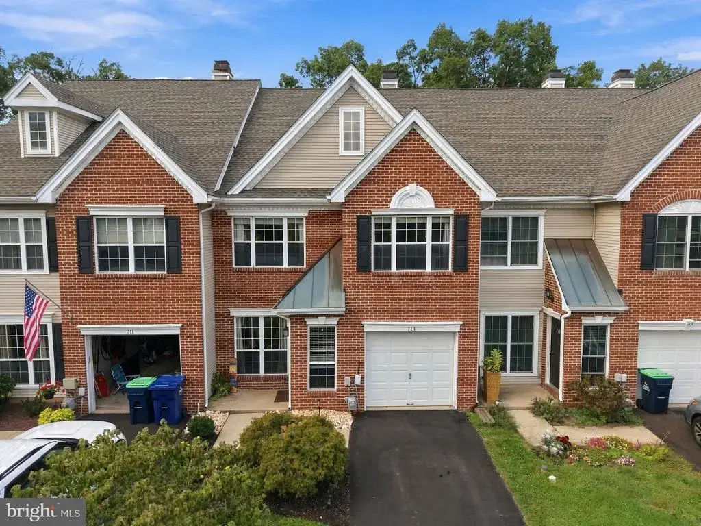 713 Martingale Rd #, SCHWENKSVILLE