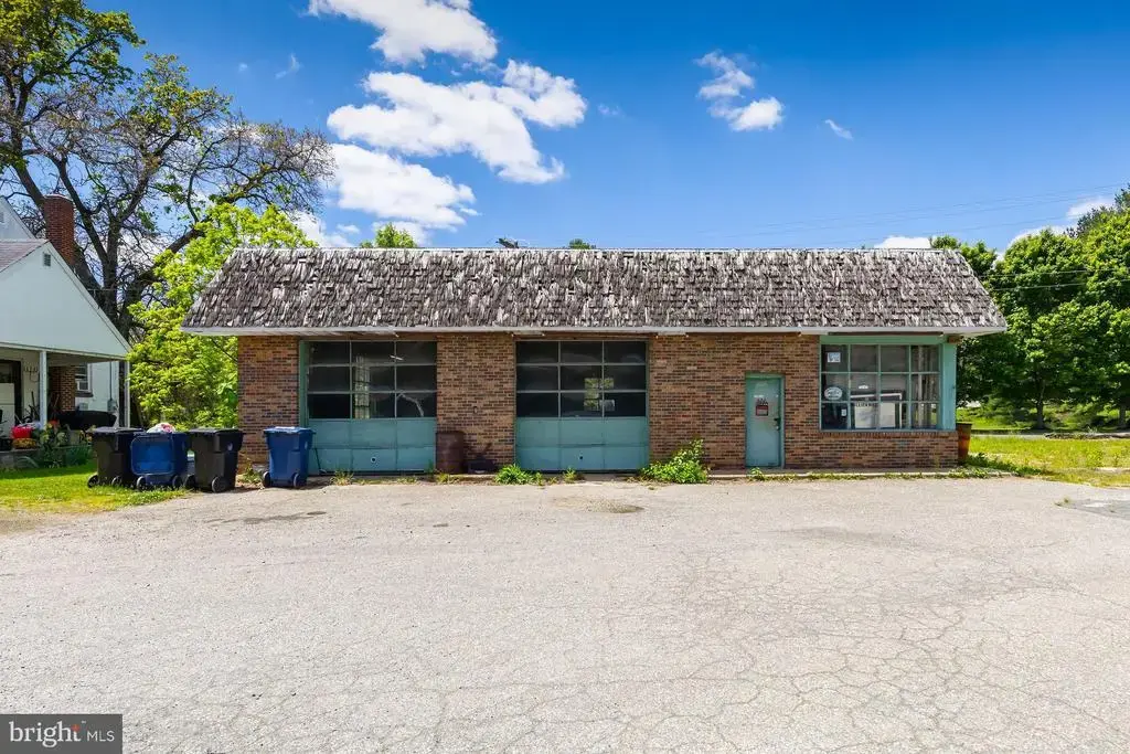 102 Bridgeton Pike, MULLICA HILL