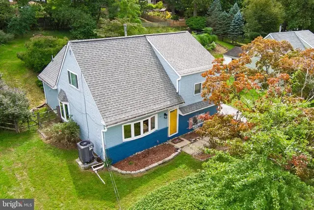 41 Jacqueline Dr, Paoli