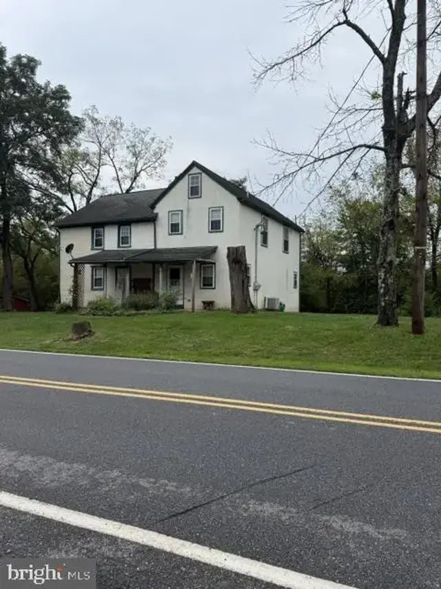 2548 Limekiln Rd, Douglassville