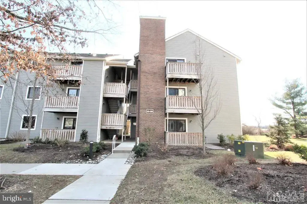 1219 Ravens Crest Dr, PLAINSBORO