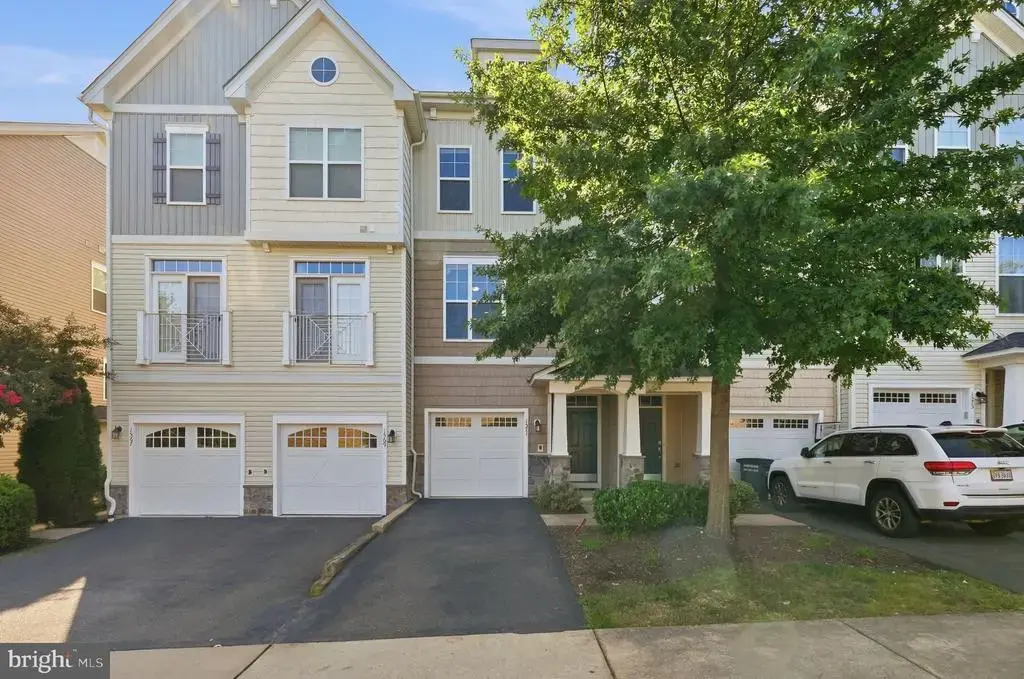 1571 Renate Dr, WOODBRIDGE