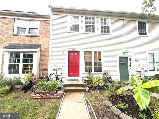 5869 Rowanberry Dr #a 32, Elkridge