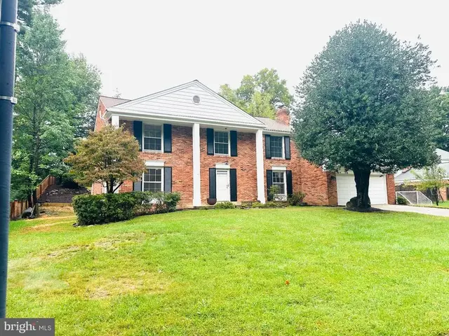 10916 Candlelight Ln, Potomac