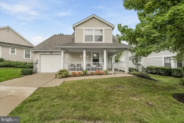 910 Parade Ln, Mount Airy