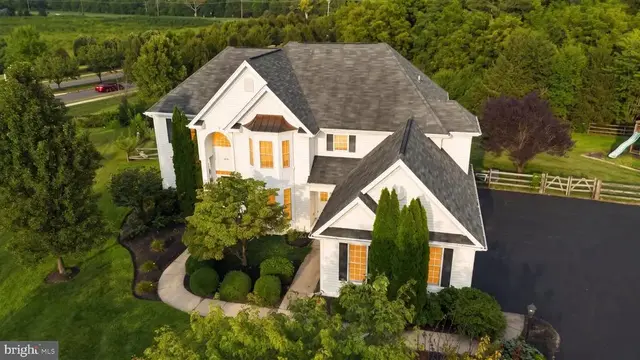 309 Sherwood Ter, Middletown