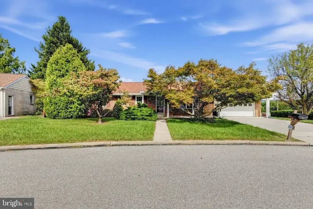 1010 Marietta Ave, HANOVER