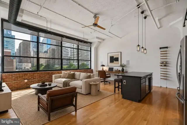 2200 Arch St #508, Philadelphia