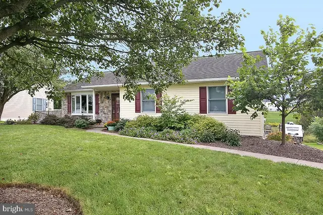1126 Harvest Dr, Lebanon
