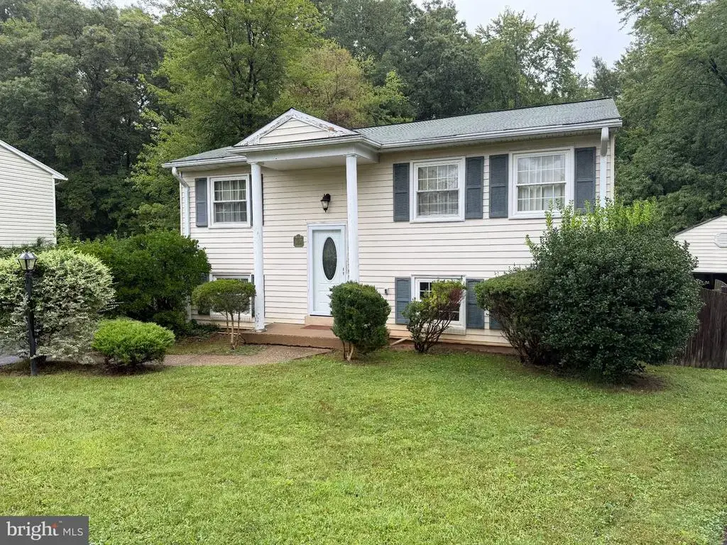 13623 Lindendale Rd, WOODBRIDGE