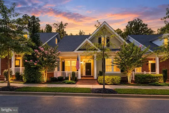 38 Derby Dr, La Plata