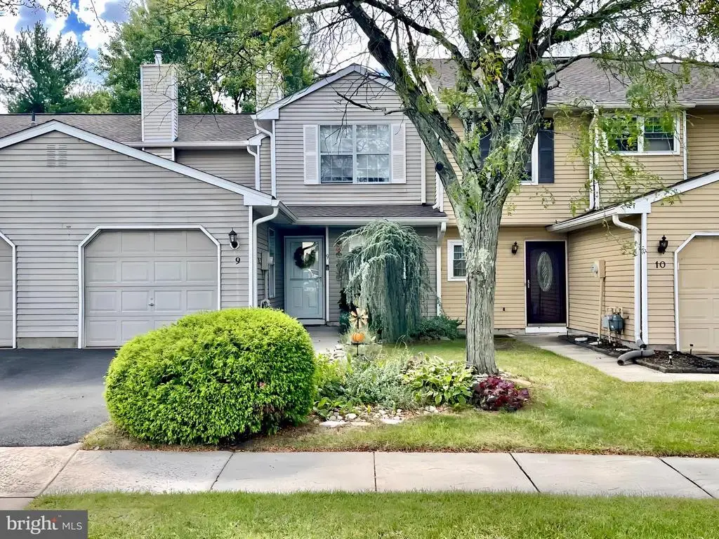 9 Covington Ct, BORDENTOWN
