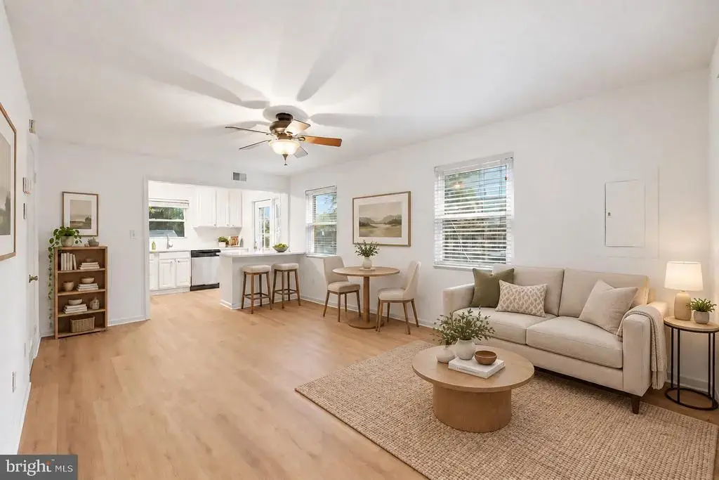 2304 Fairview Ter, ALEXANDRIA