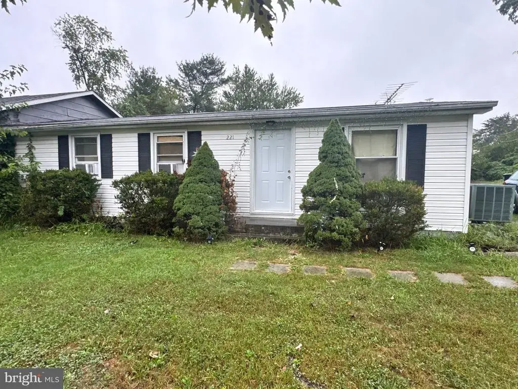 221 Broad Ave, WINCHESTER
