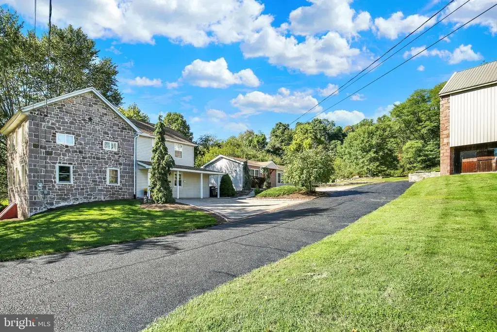 1495 Alleghenyville Rd, MOHNTON