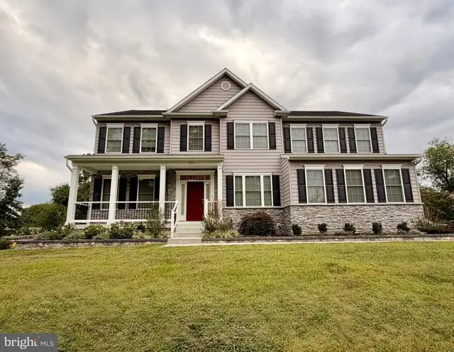 312 Obrecht Rd, Millersville