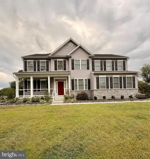 312 Obrecht Rd, Millersville