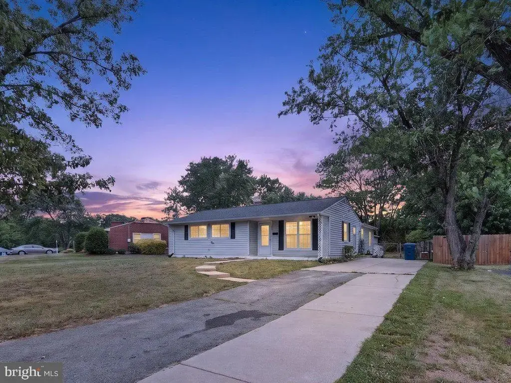 4906 Upland Dr, ALEXANDRIA