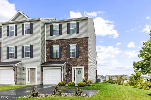 23 Holstein Dr, Hanover