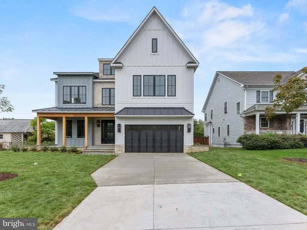 415 N Harrison St, ARLINGTON