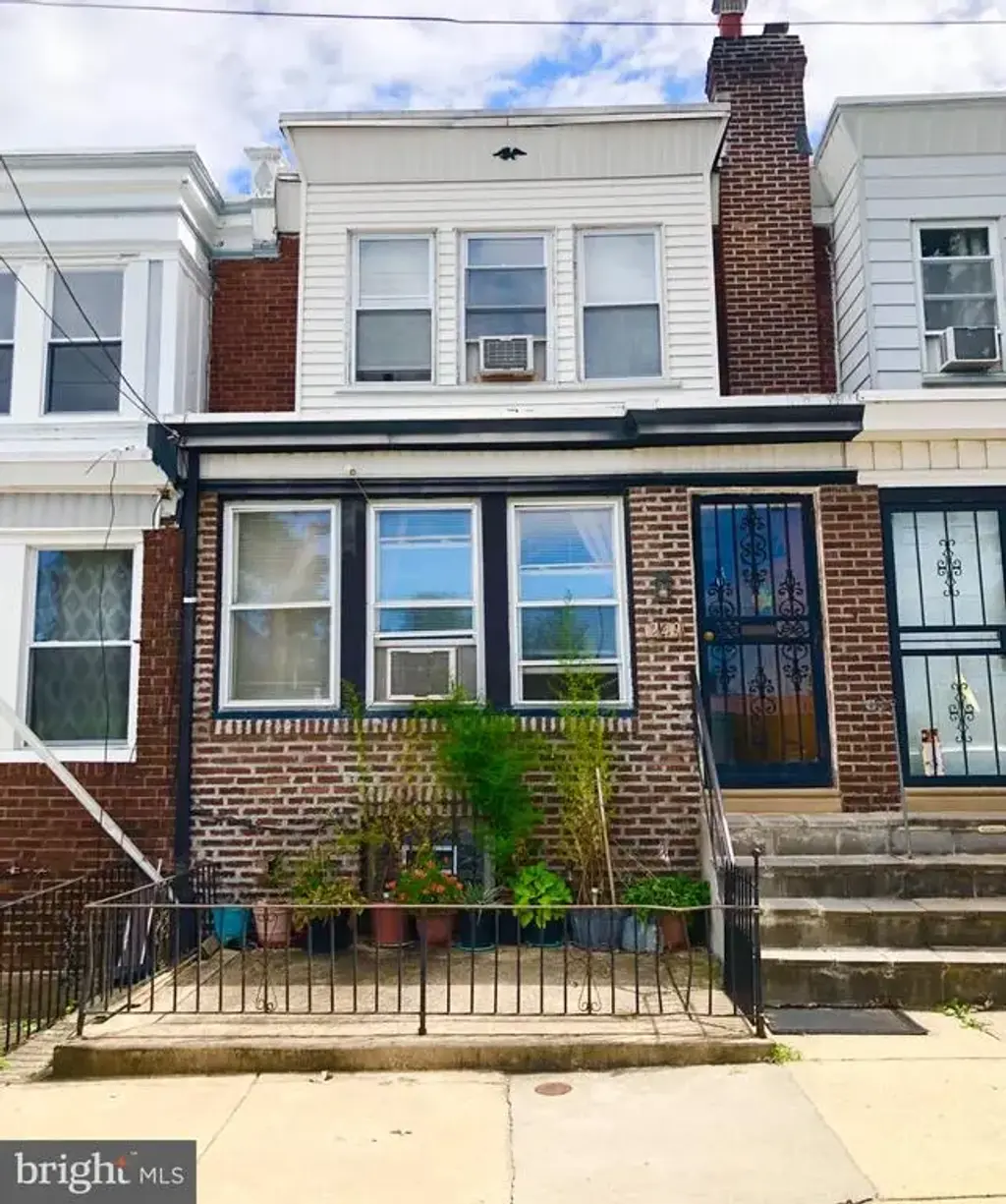 249 N 7th St, DARBY