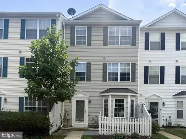 40 Ironstone Ct #b, Annapolis