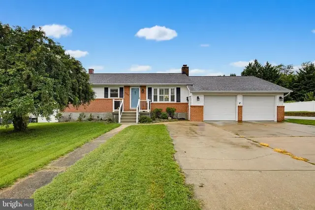 6404 Woodburn Ave, Elkridge