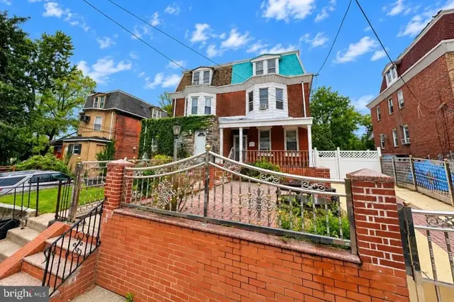 912 Ridge Ave #2, Darby