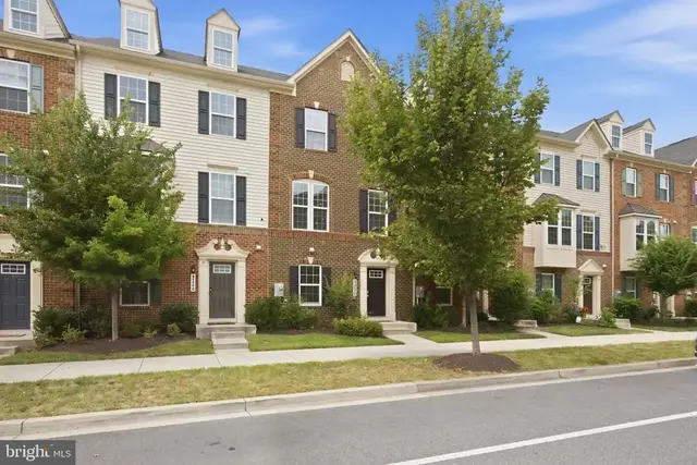 8206 Greenbelt Station Pkwy, Greenbelt