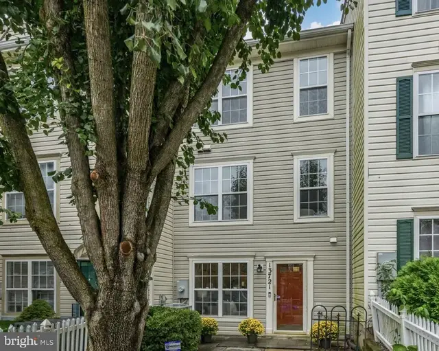 13721 Lark Song Dr, Germantown