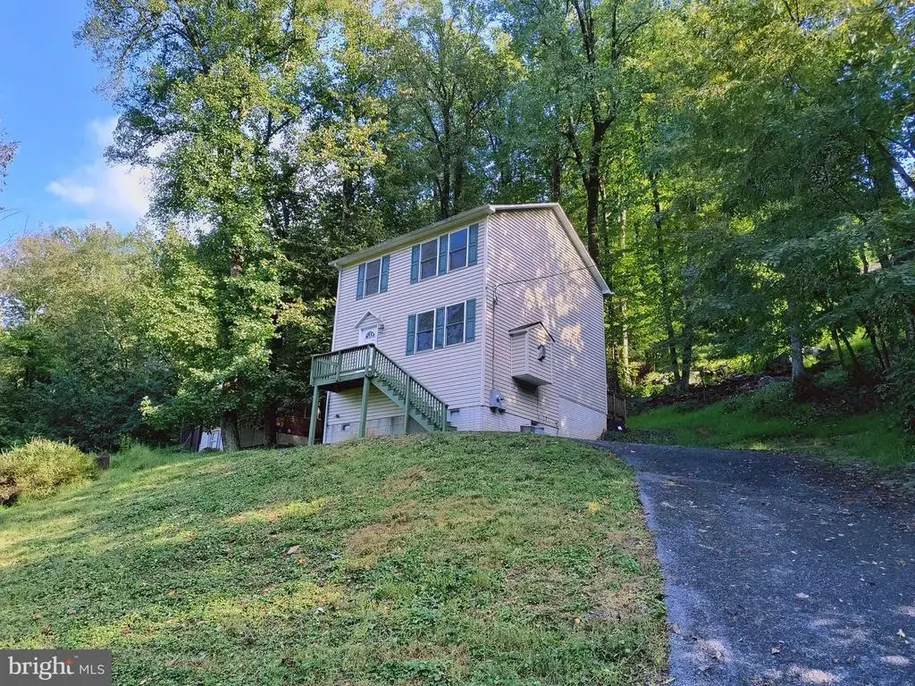 490 Split Rail Rd, FRONT ROYAL