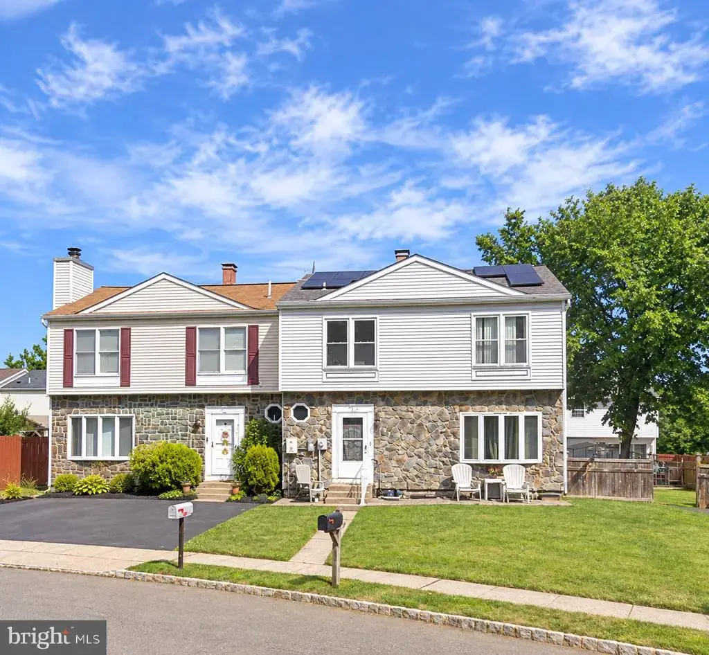 5 Conrad Ct, TRENTON