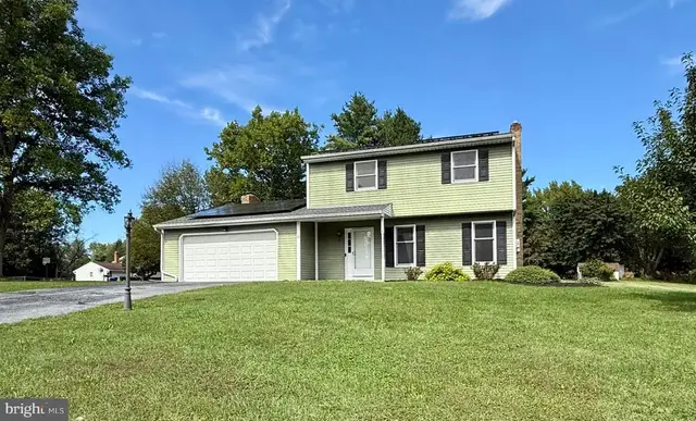 20 Sheffield Dr, Dillsburg