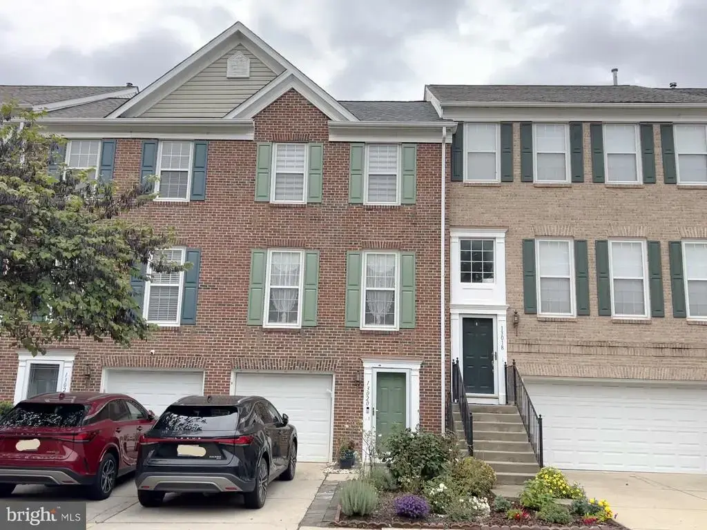 13020 Rose Petal Cir, HERNDON