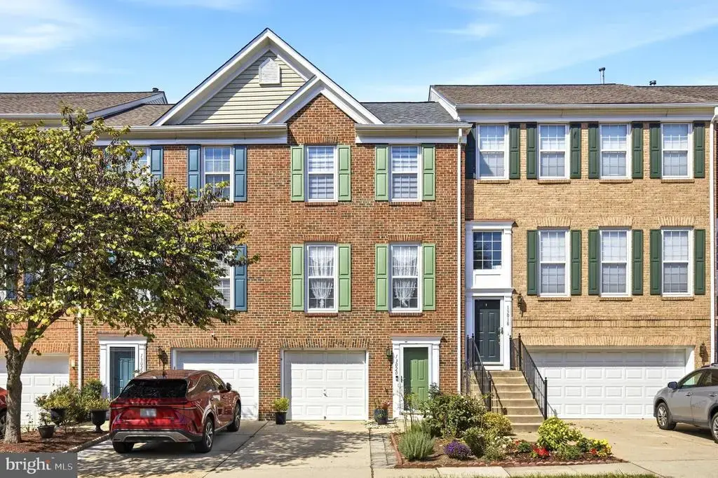 13020 Rose Petal Cir, HERNDON