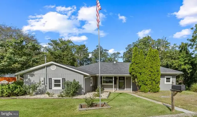 610 Laurel Dr, Pasadena