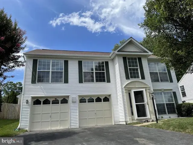 9207 Cynthia St, Manassas Park