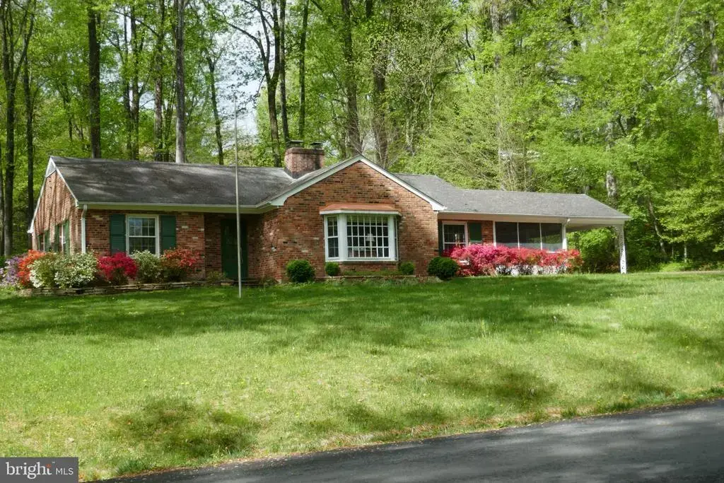 9001 Glenbrook Rd, FAIRFAX