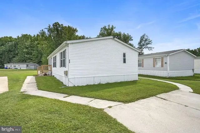 638 Fox Pointe Dr #72, Dover