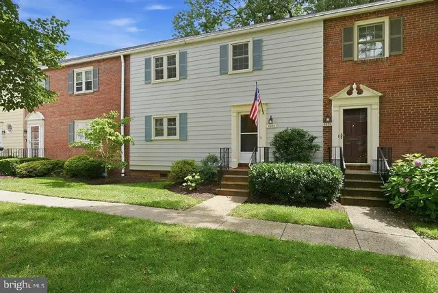 6622 Hillandale Rd #60, Chevy Chase